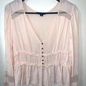Lace detailed top